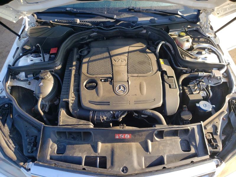 Продажа на аукционе авто 2013 Mercedes-benz C, vin: WDDGF8AB6DR287945, номер лота: 61718236