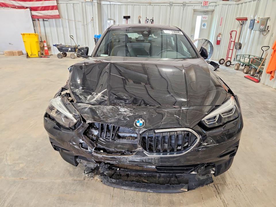 61809696 :رقم المزاد ، WBA73AK00M7J40634 vin ، 2021 Bmw 228xi مزاد بيع