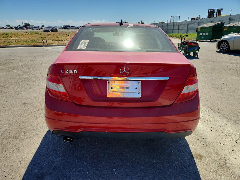 60804806 :رقم المزاد ، WDDGF4HB1DR286880 vin ، 2013 Mercedes-benz C مزاد بيع