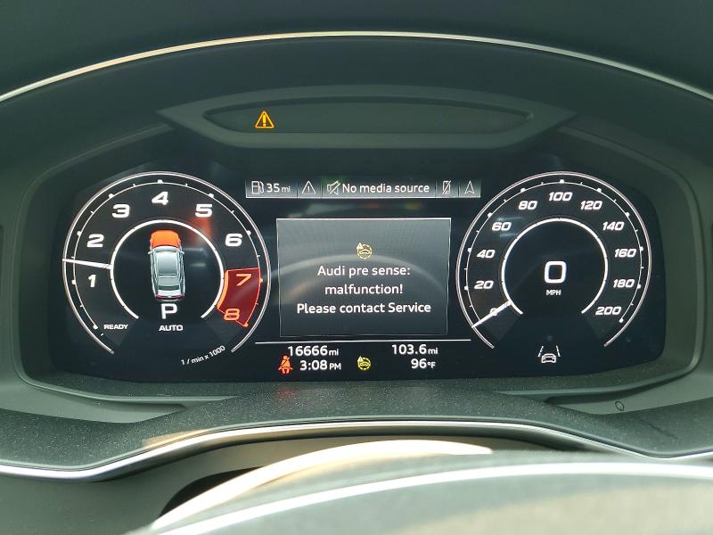 60406046 :رقم المزاد ، WUAPCBF23MN903894 vin ، 2021 Audi Rs7 مزاد بيع