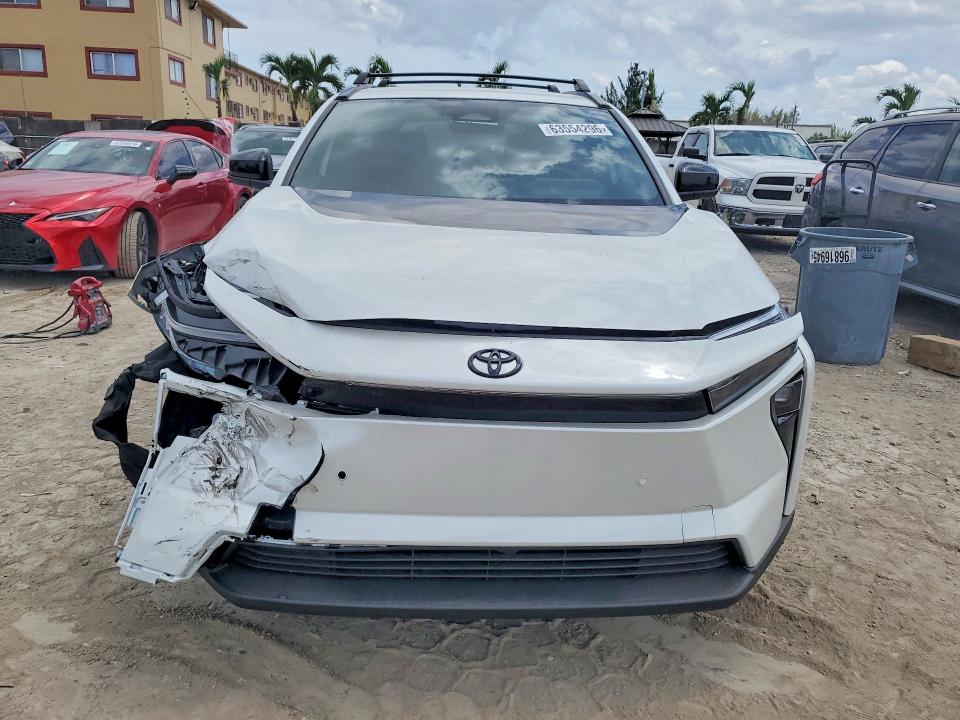 Auction sale of the 2026 Toyota Bz, vin: JTMBFAEBXTJ015711, lot number: 63554296