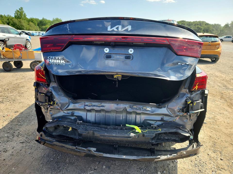 62673076 :رقم المزاد ، 3KPF54AD2PE647540 vin ، 2023 Kia Forte مزاد بيع