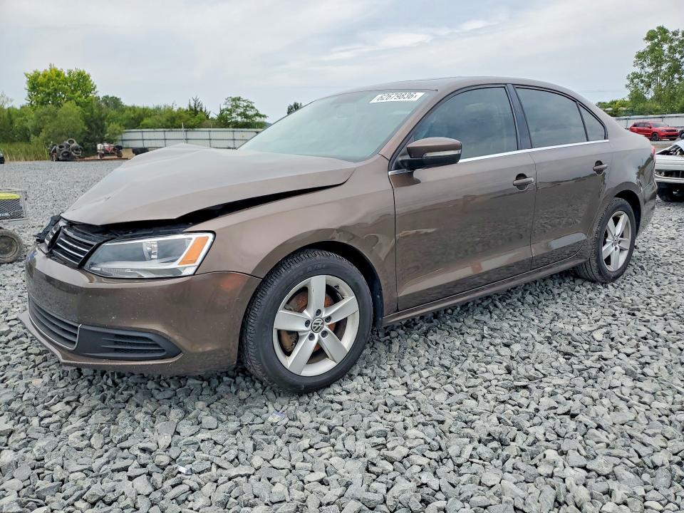 2014 Volkswagen Jetta მანქანა იყიდება აუქციონზე, vin: 3VW3L7AJ8EM383921, აუქციონის ნომერი: 62679836
