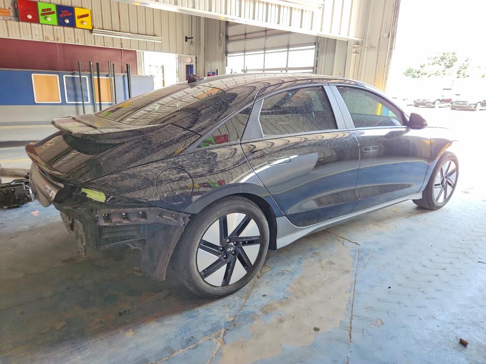 2024 Hyundai Ioniq 6 მანქანა იყიდება აუქციონზე, vin: KMHM24AAXRA065306, აუქციონის ნომერი: 59864086