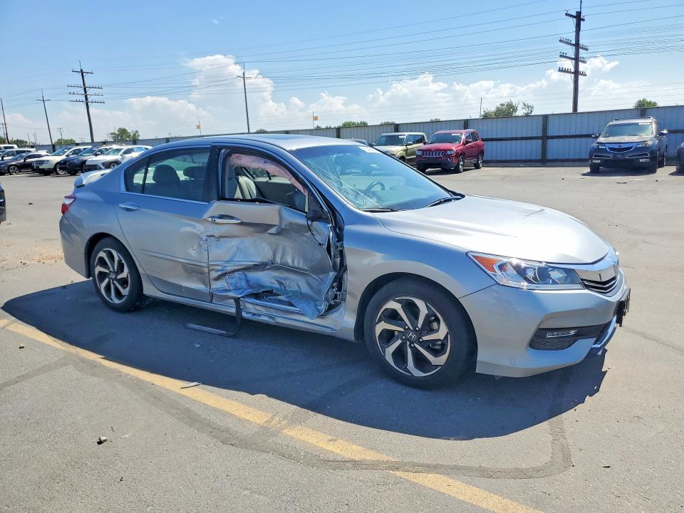 Продаж на аукціоні авто 2017 Honda Accord, vin: 1HGCR2F87HA092677, номер лоту: 60450856