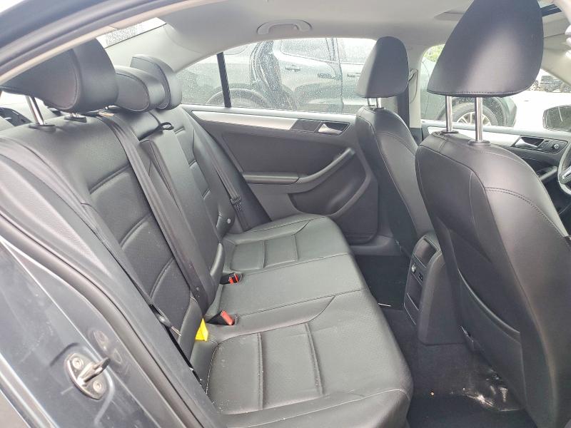 63173286 :رقم المزاد ، 3VWDX7AJ6DM455545 vin ، 2013 Volkswagen Jetta مزاد بيع