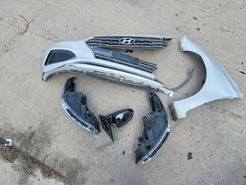 63332936 :رقم المزاد ، 3KPC24A33KE074286 vin ، 2019 Hyundai Accent مزاد بيع