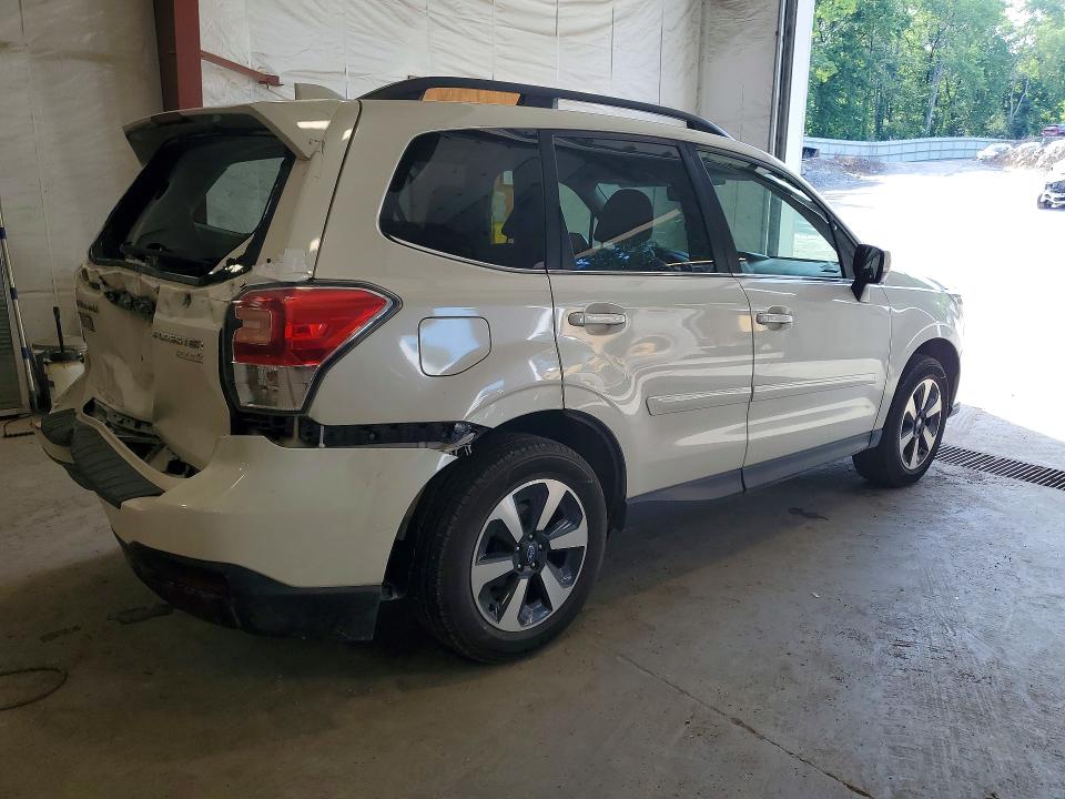 Продаж на аукціоні авто 2017 Subaru Forester, vin: JF2SJAJC7HH400902, номер лоту: 60977386