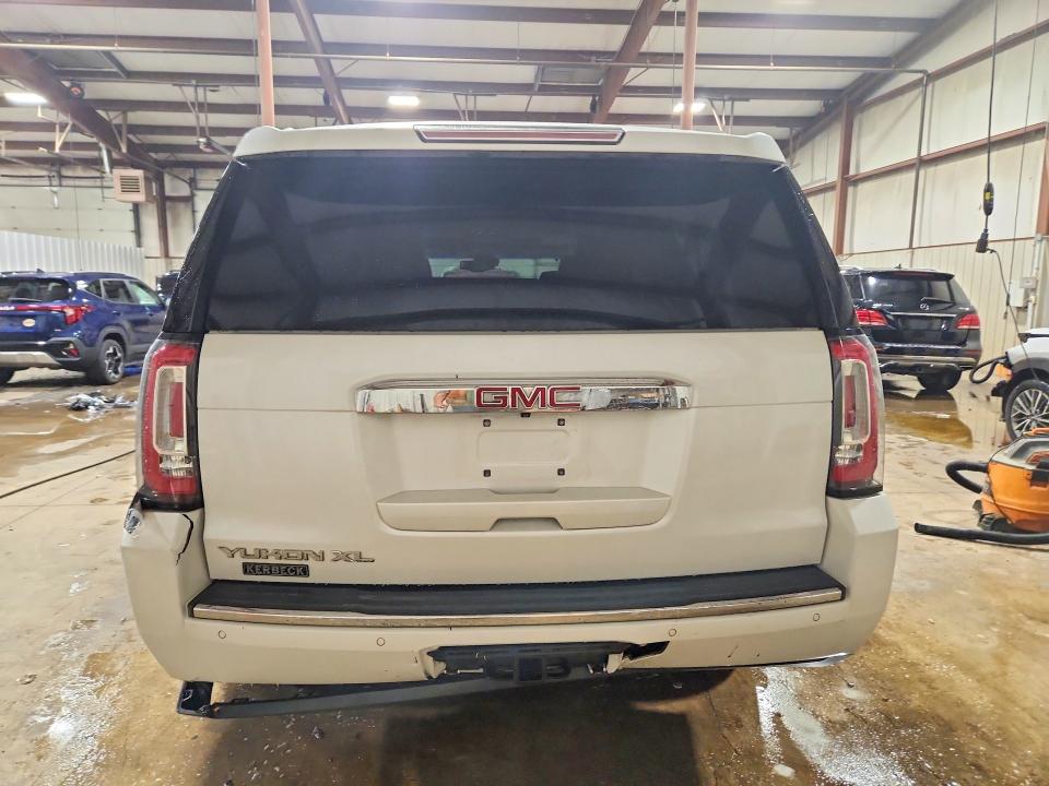 Aukcja sprzedaży 2018 Gmc Yukon Xl, vin: 1GKS2HKJ3JR121596, numer aukcji: 63043796