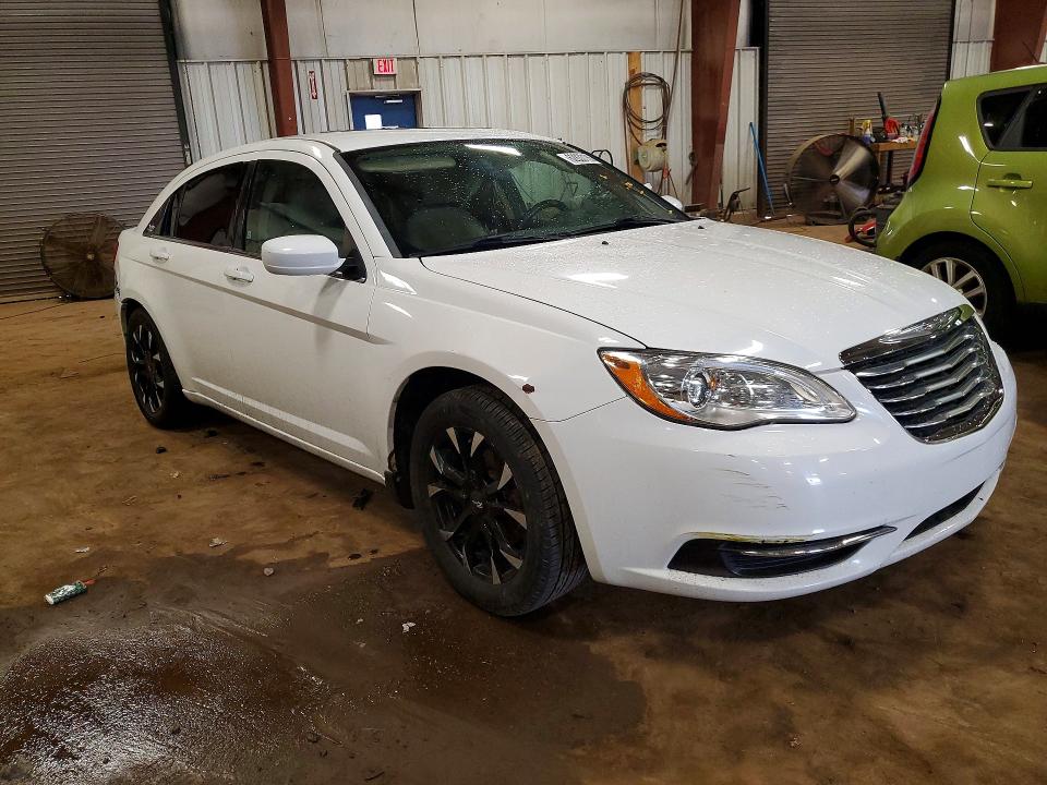 62833186 :رقم المزاد ، 1C3BC1FB2BN549627 vin ، 2011 Chrysler 200 مزاد بيع