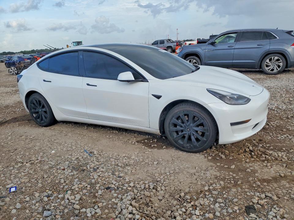 60822136 :رقم المزاد ، 5YJ3E1EA7NF289070 vin ، 2022 Tesla Model 3 مزاد بيع