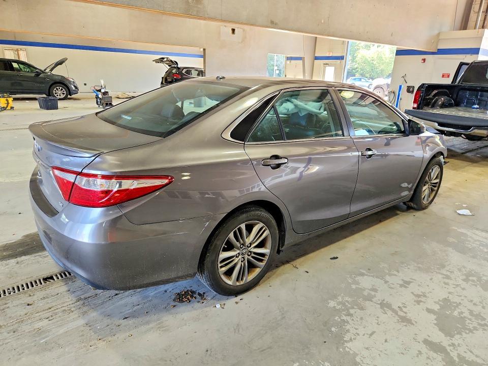 Aukcja sprzedaży 2015 Toyota Camry, vin: 4T1BF1FK0FU070231, numer aukcji: 63193576