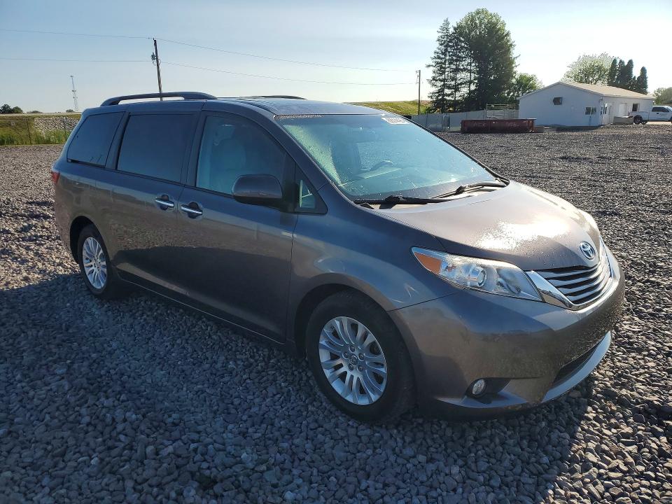 Продаж на аукціоні авто 2015 Toyota Sienna, vin: 5TDYK3DC3FS687323, номер лоту: 62014426