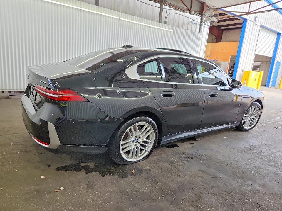 61109266 :رقم المزاد ، WBA43FJ01SCU53049 vin ، 2025 Bmw 530 مزاد بيع