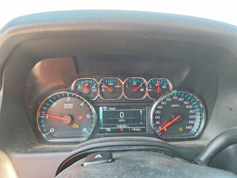 60554676 :رقم المزاد ، 1GNSKKEC9JR181329 vin ، 2018 Chevrolet Suburban مزاد بيع