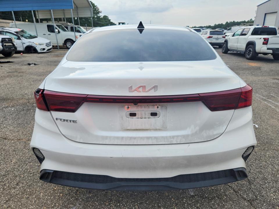 2022 Kia Forte მანქანა იყიდება აუქციონზე, vin: 3KPF24AD1NE500650, აუქციონის ნომერი: 62933536