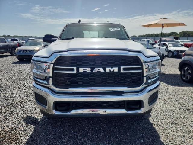 61231486 :رقم المزاد ، 3C6UR5CL1KG669426 vin ، 2019 Ram 2500 مزاد بيع