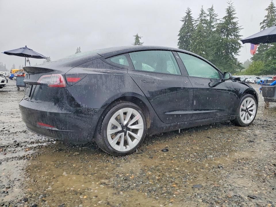 60546546 :رقم المزاد ، 5YJ3E1EA6NF186755 vin ، 2022 Tesla Model 3 مزاد بيع