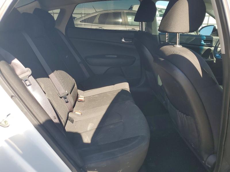 Продаж на аукціоні авто 2016 Kia Optima, vin: KNAGT4L3XG5083577, номер лоту: 62603996