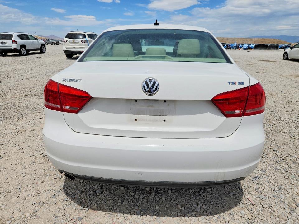 2014 Volkswagen Passat მანქანა იყიდება აუქციონზე, vin: 1VWBS7A3XEC113378, აუქციონის ნომერი: 85447645