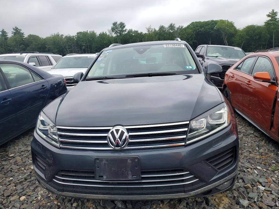 2016 Volkswagen Touareg მანქანა იყიდება აუქციონზე, vin: WVGEP9BP0GD001972, აუქციონის ნომერი: 63138446