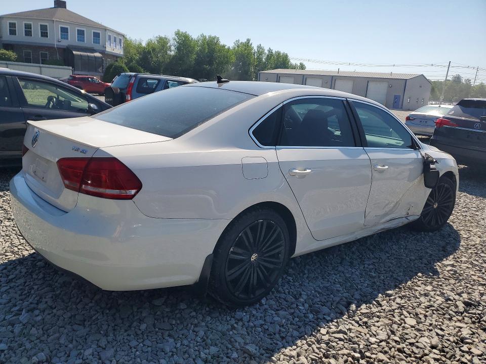 2015 Volkswagen Passat მანქანა იყიდება აუქციონზე, vin: 1VWBT7A34FC031628, აუქციონის ნომერი: 61017306