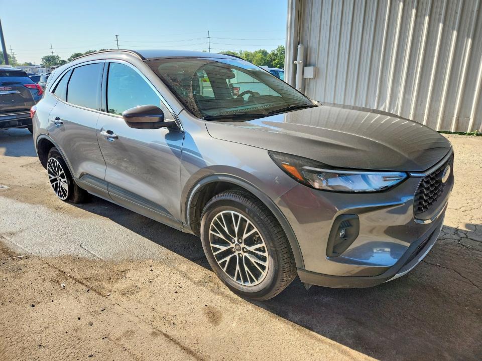 63166906 :رقم المزاد ، 1FMCU0E15RUA70985 vin ، 2024 Ford Escape مزاد بيع