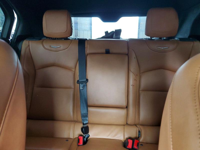 62925846 :رقم المزاد ، 1GYFZDR4XKF218681 vin ، 2019 Cadillac Xt4 مزاد بيع