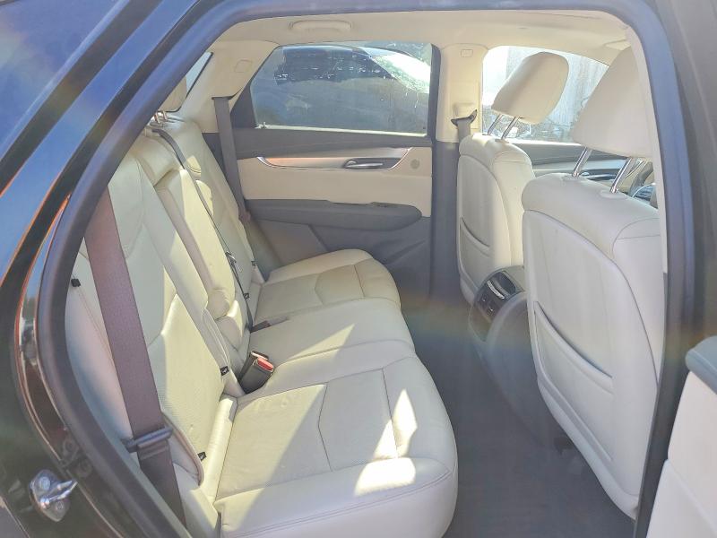 56196196 :رقم المزاد ، 1GYKNERS8KZ245343 vin ، 2019 Cadillac Xt5 مزاد بيع
