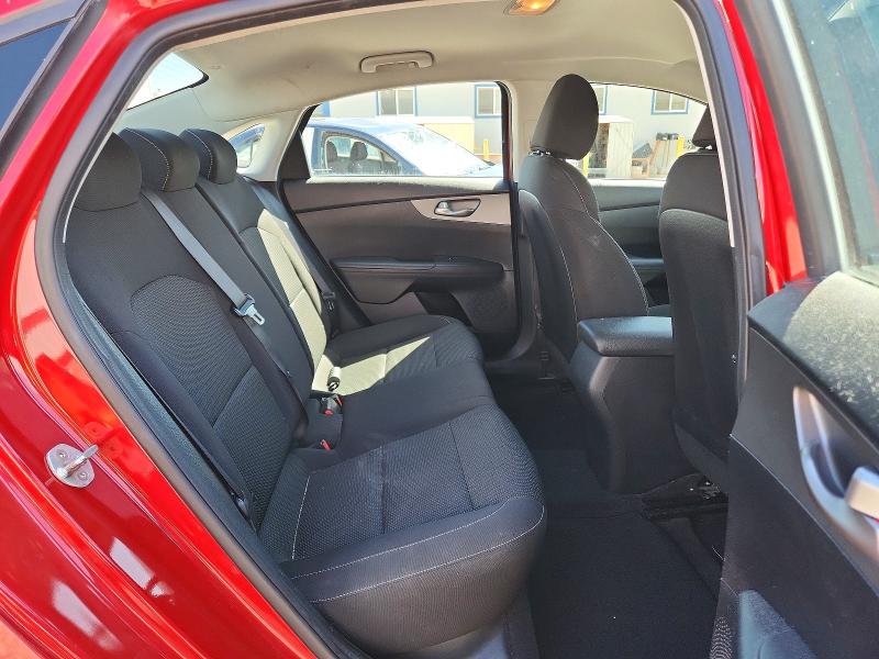 2019 Kia Forte მანქანა იყიდება აუქციონზე, vin: 3KPF24AD2KE121247, აუქციონის ნომერი: 61174826