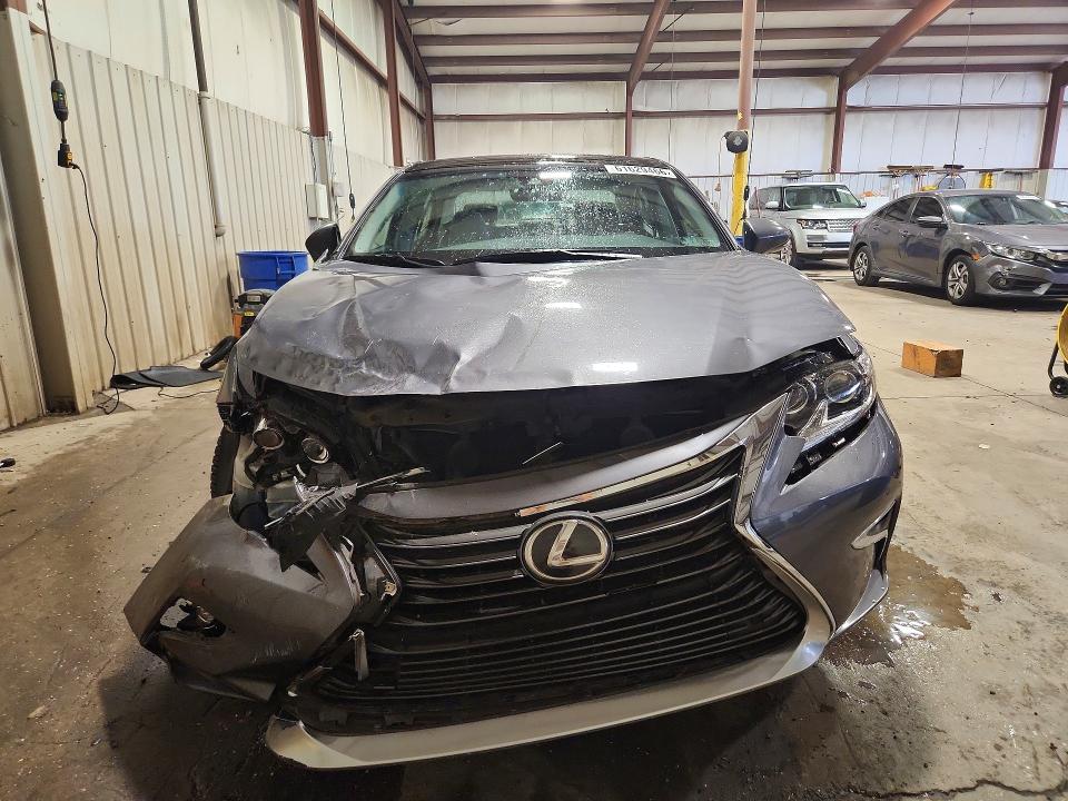 61629466 :رقم المزاد ، 58ABK1GG5JU084522 vin ، 2018 Lexus Es مزاد بيع