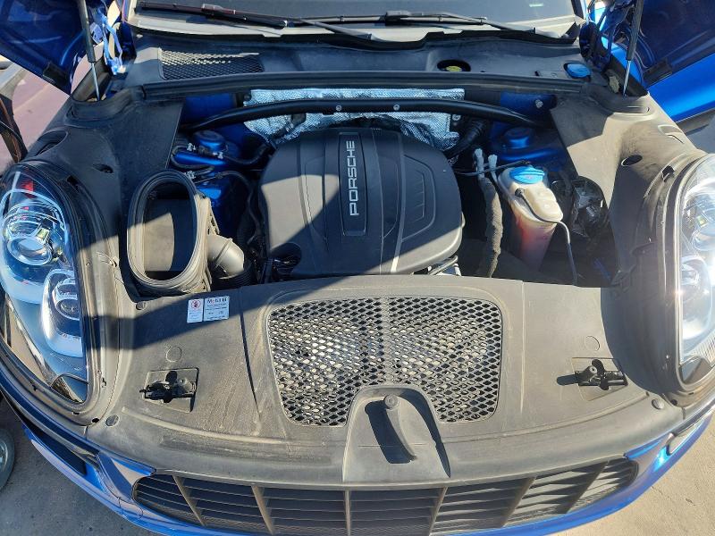 60678386 :رقم المزاد ، WP1AA2A54HLB83936 vin ، 2017 Porsche Macan مزاد بيع