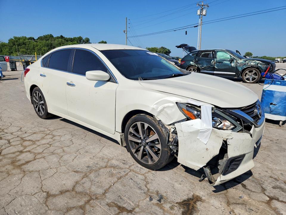2016 Nissan Altima მანქანა იყიდება აუქციონზე, vin: 1N4AL3AP2GC267051, აუქციონის ნომერი: 59572296