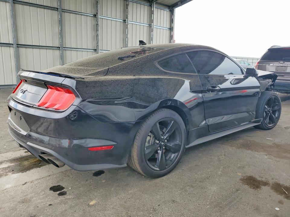 60512066 :رقم المزاد ، 1FA6P8CF4M5137915 vin ، 2021 Ford Mustang مزاد بيع