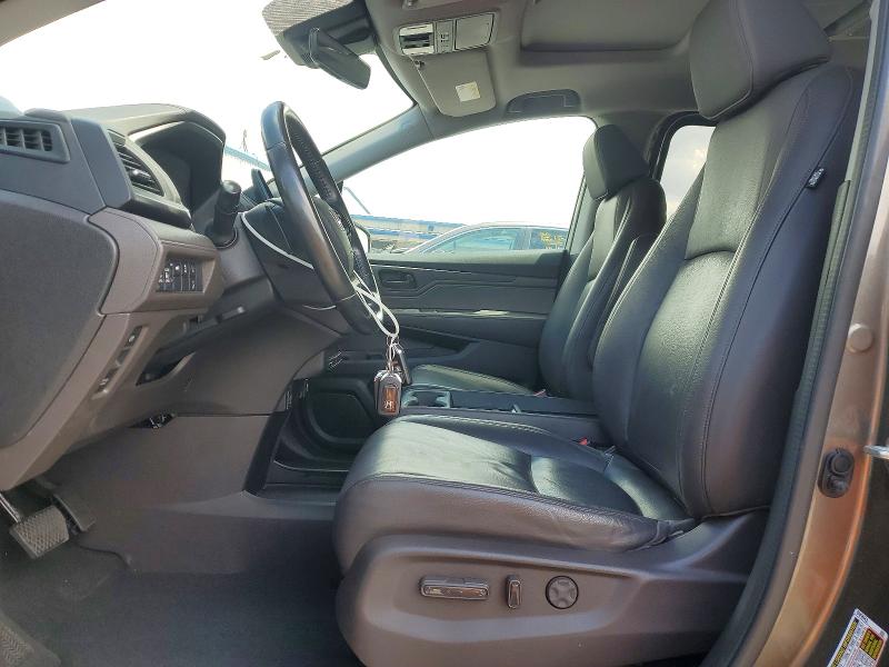 59555406 :رقم المزاد ، 5FNRL6H71JB020327 vin ، 2018 Honda Odyssey مزاد بيع
