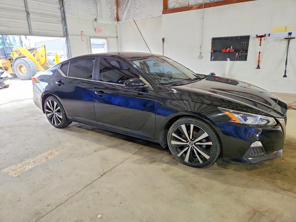 2020 Nissan Altima მანქანა იყიდება აუქციონზე, vin: 1N4BL4CV7LC172436, აუქციონის ნომერი: 60851936