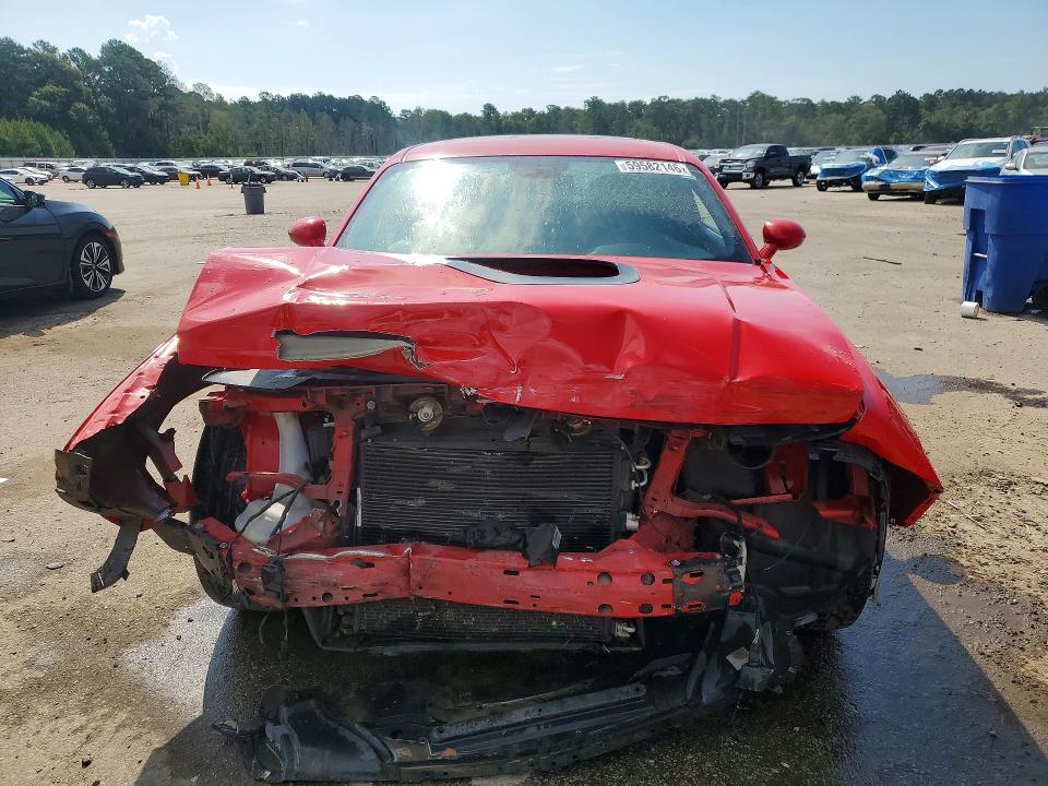 59582146 :رقم المزاد ، 2C3CDZBT4JH223379 vin ، 2018 Dodge Challenger مزاد بيع