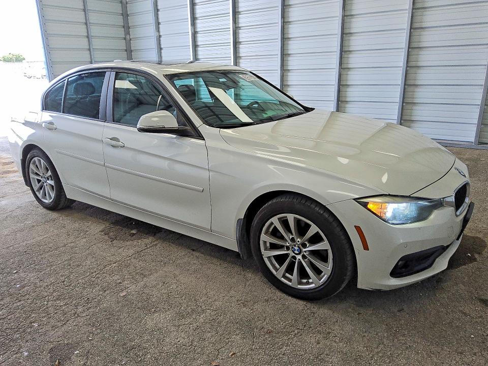 Продаж на аукціоні авто 2017 Bmw 320, vin: WBA8E5G50HNU41545, номер лоту: 59596376