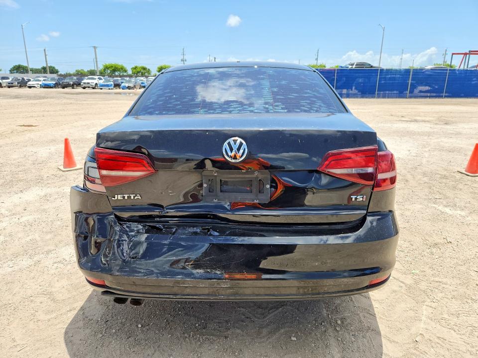 56192066 :رقم المزاد ، 3VW2B7AJ4HM200906 vin ، 2017 Volkswagen Jetta مزاد بيع