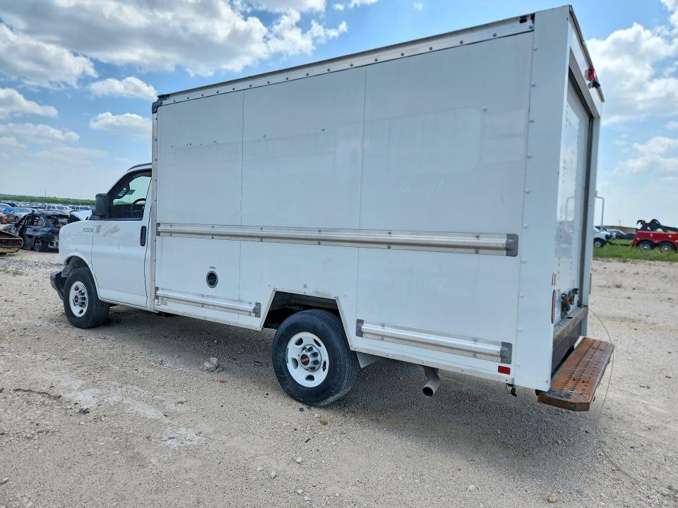 62263256 :رقم المزاد ، 1GD07RFP8N1165179 vin ، 2022 Gmc Savana مزاد بيع