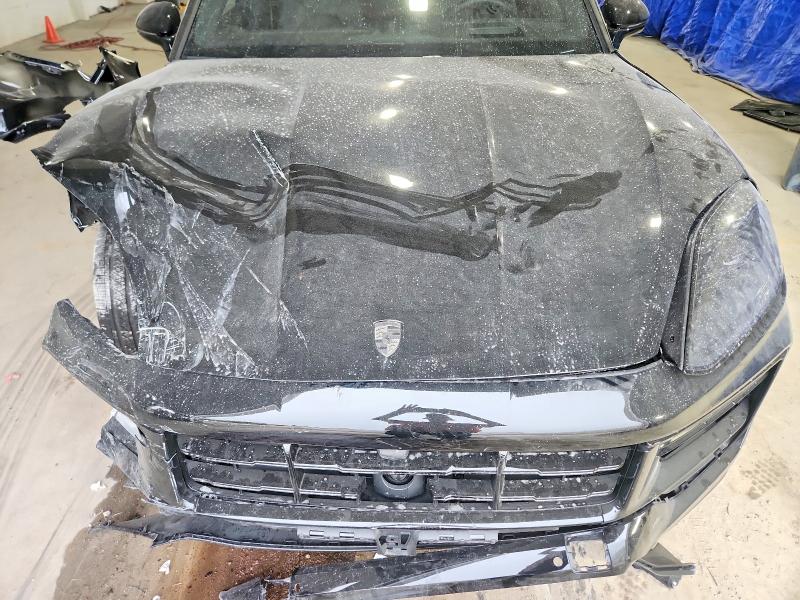 60456256 :رقم المزاد ، WP1AM2AY5TDA30082 vin ، 2026 Porsche Cayenne مزاد بيع