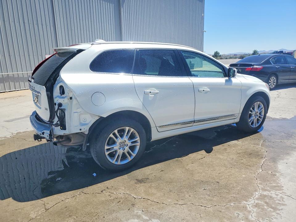 61637956 :رقم المزاد ، YV440MDK4F2721002 vin ، 2015 Volvo Xc60 مزاد بيع
