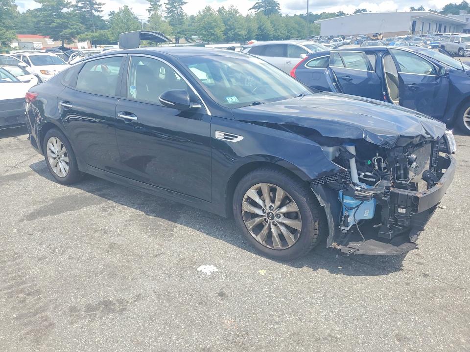 2018 Kia Optima მანქანა იყიდება აუქციონზე, vin: 5XXGT4L31JG215552, აუქციონის ნომერი: 59269246