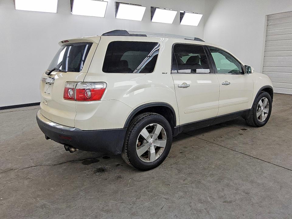 58656626 :رقم المزاد ، 1GKLRMED2AJ255562 vin ، 2010 Gmc Acadia مزاد بيع