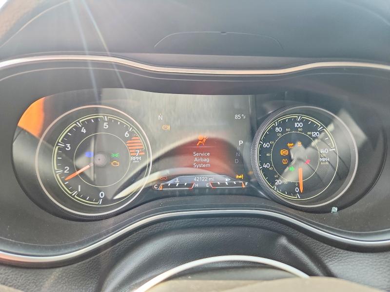 61358156 :رقم المزاد ، 1C4PJMMB9PD110174 vin ، 2023 Jeep Cherokee مزاد بيع