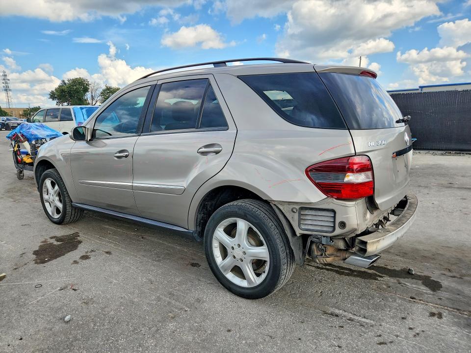2008 Mercedes-benz Ml მანქანა იყიდება აუქციონზე, vin: 4JGBB86E88A371333, აუქციონის ნომერი: 59822926
