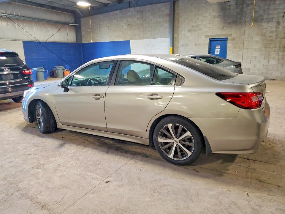 61747006 :رقم المزاد ، 4S3BNAN67F3042802 vin ، 2015 Subaru Legacy مزاد بيع