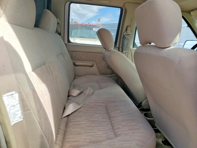 61954536 :رقم المزاد ، 1N6ED27T9YC423950 vin ، 2000 Nissan Frontier مزاد بيع