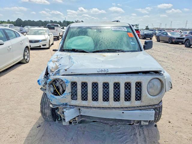 63208076 :رقم المزاد ، 1C4NJPFA3HD148739 vin ، 2017 Jeep Patriot مزاد بيع