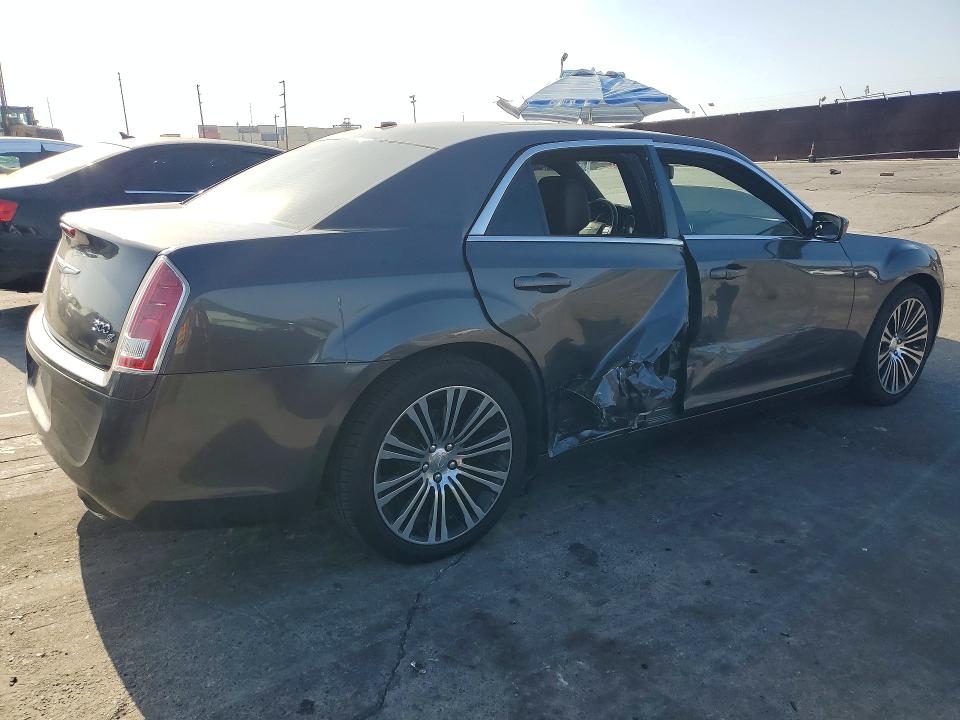 Продажа на аукционе авто 2013 Chrysler 300, vin: 2C3CCABG5DH547257, номер лота: 63011416